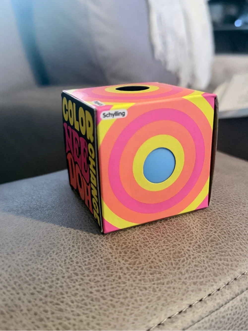 Color NEE DOH Change Cube - Multi-Color Sensory Toy
